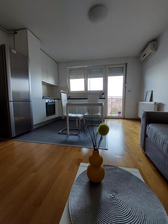 Apartment City